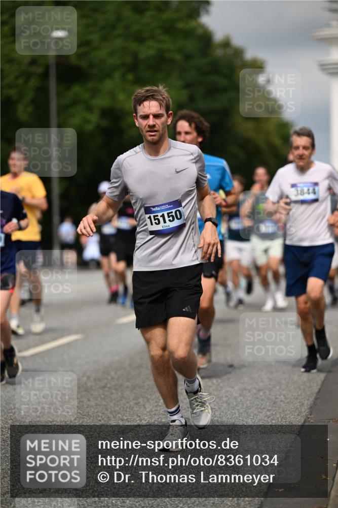 29.06.2025 - hella hamburg halbmarathon Dr. Thomas Lammeyer http://msf.ph/oto/8361034 29.06.2025 10:18:56 Kennedybrücke 1296, 1379, 1524, 1575, 1745, 2046, 2281, 2690, 3454, 3507, 3509, 3513, 3650, 3691, 4495, 4641, 5608, 5800, 5981, 6317, 6710, 7195, 7439, 7446, 7447, 7881, 8239, 8256, 8275, 8522, 8563, 8609, 8854, 8892, 9709, 9911, 9975, 10589, 10717, 10858, 11271 meine-sportfotos.de