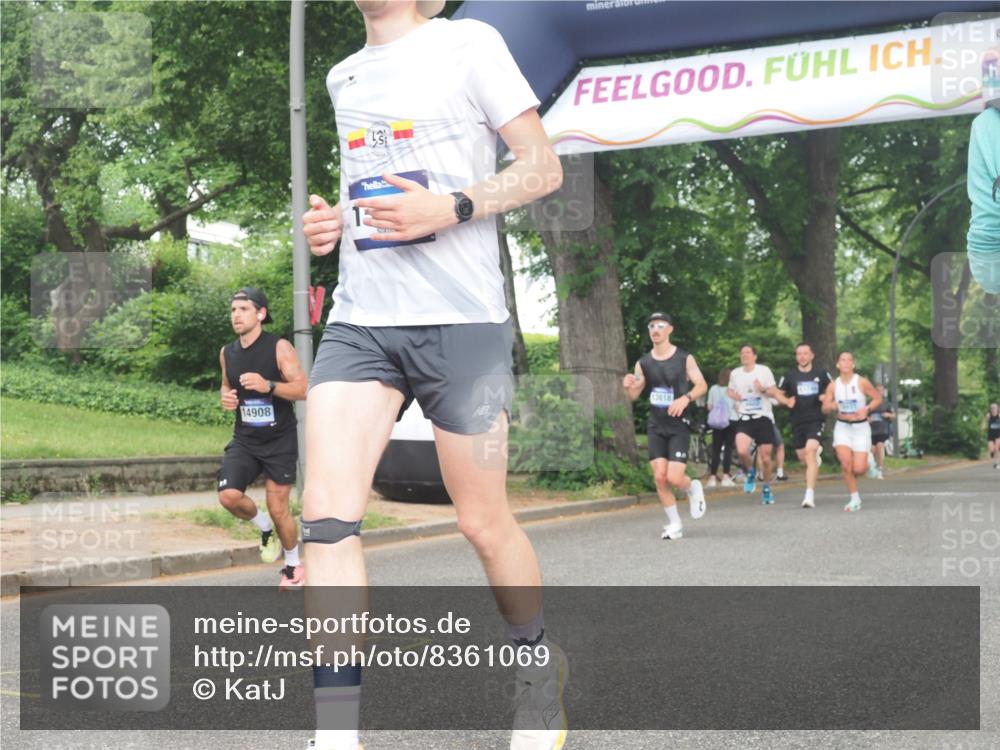 29.06.2025 - hella hamburg halbmarathon KatJ http://msf.ph/oto/8361069 29.06.2025 10:22:28 Zwischen KM18-KM19 2879 meine-sportfotos.de