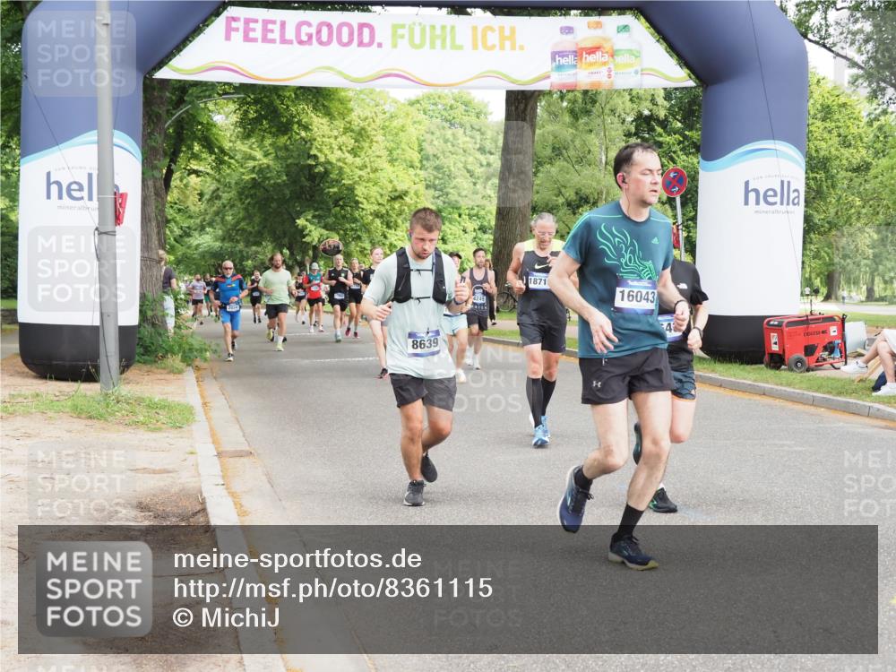 29.06.2025 - hella hamburg halbmarathon MichiJ http://msf.ph/oto/8361115 29.06.2025 10:42:52 Zwischen KM18-KM19 5643, 8311, 8639, 10188, 10582, 14175, 14750, 15113, 15134, 16043, 18719 meine-sportfotos.de