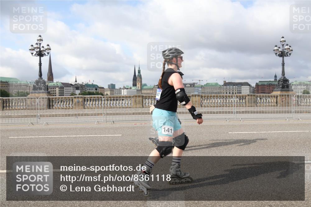 29.06.2025 - hella hamburg halbmarathon Lena Gebhardt http://msf.ph/oto/8361118 29.06.2025 09:10:00 Lombardsbrücke 141 meine-sportfotos.de