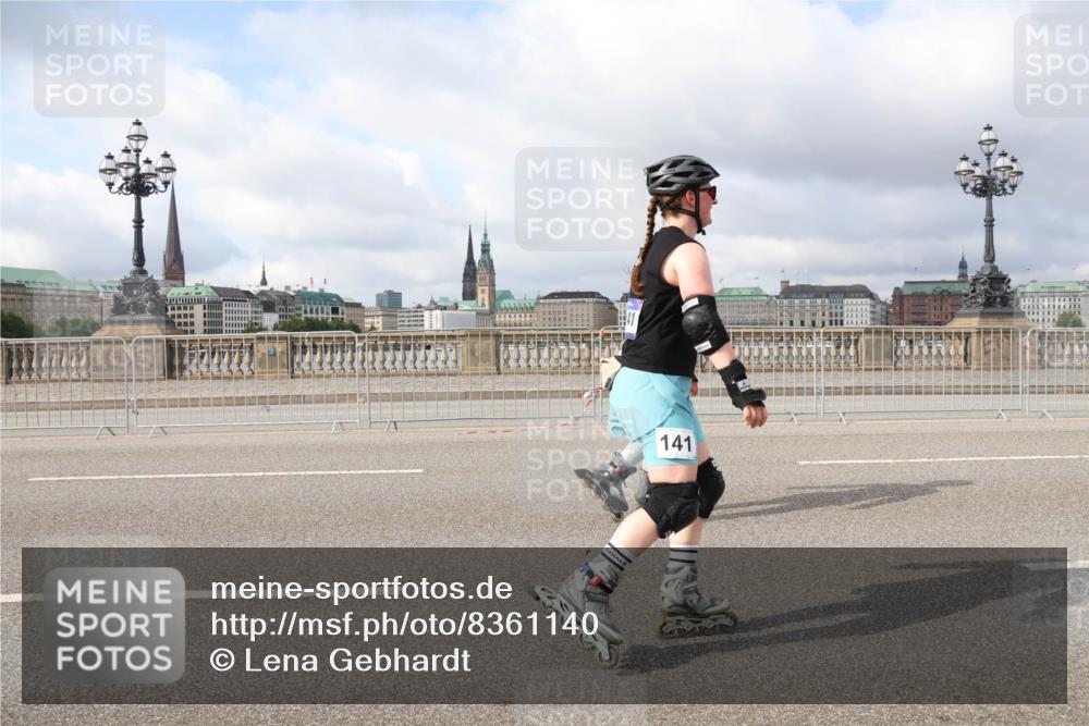 29.06.2025 - hella hamburg halbmarathon Lena Gebhardt http://msf.ph/oto/8361140 29.06.2025 09:10:00 Lombardsbrücke 141 meine-sportfotos.de