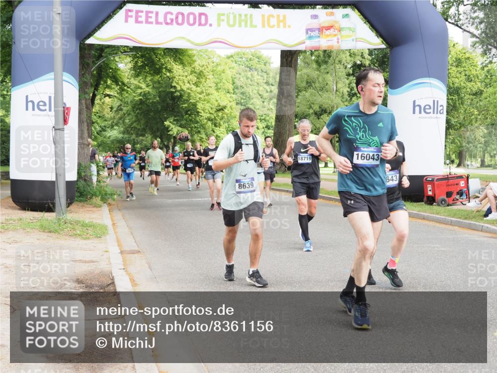 29.06.2025 - hella hamburg halbmarathon MichiJ http://msf.ph/oto/8361156 29.06.2025 10:42:52 Zwischen KM18-KM19 5643, 8311, 8639, 10188, 10582, 14175, 14750, 15113, 15134, 16043, 18719 meine-sportfotos.de