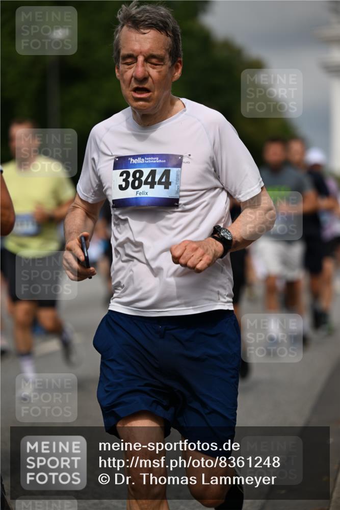 29.06.2025 - hella hamburg halbmarathon Dr. Thomas Lammeyer http://msf.ph/oto/8361248 29.06.2025 10:18:59 Kennedybrücke 1296, 1379, 1524, 1575, 1745, 2046, 2281, 2690, 3507, 3509, 3513, 3650, 4495, 4641, 5608, 5800, 5981, 6248, 6317, 6710, 7195, 7439, 7446, 7447, 7881, 8237, 8239, 8256, 8275, 8522, 8563, 8609, 8854, 8892, 9709, 9911, 9975, 10589, 10717, 10858, 11271 meine-sportfotos.de