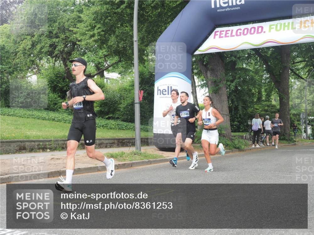 29.06.2025 - hella hamburg halbmarathon KatJ http://msf.ph/oto/8361253 29.06.2025 10:22:30 Zwischen KM18-KM19 2879, 4602 meine-sportfotos.de