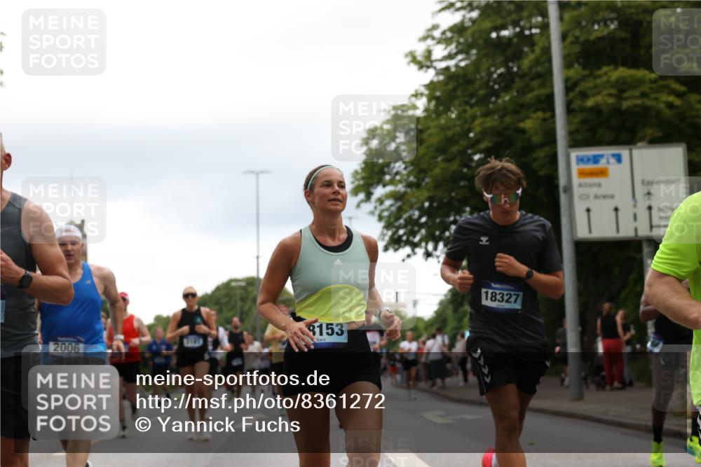 29.06.2025 - hella hamburg halbmarathon Yannick Fuchs http://msf.ph/oto/8361272 29.06.2025 10:53:13 20KM 1285, 2006, 2348, 2584, 2677, 2957, 2978, 3114, 3181, 3279, 3425, 3983, 4088, 4592, 5347, 5633, 5885, 6087, 6202, 6220, 6438, 6997, 7031, 7223, 7287, 7476, 8290, 9655, 10036, 10587, 10759, 10896, 10943, 11935, 11938, 12206, 12261, 12564, 12633, 12736, 12862, 13583, 13761, 14375, 14567, 14732, 14902, 14965, 15232, 15240, 15284, 15824, 16160, 16341, 16563, 16910, 16980, 17017, 17346, 17503, 17630, 18153, 18266, 18327, 18467, 18716, 19015, 19160 meine-sportfotos.de