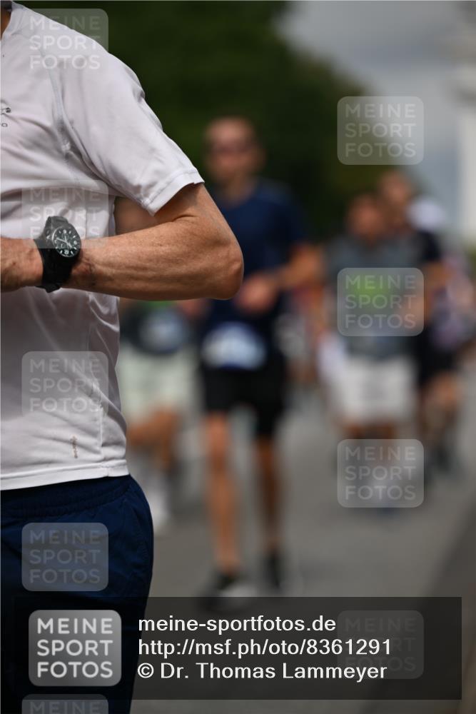 29.06.2025 - hella hamburg halbmarathon Dr. Thomas Lammeyer http://msf.ph/oto/8361291 29.06.2025 10:18:59 Kennedybrücke 1296, 1379, 1524, 1575, 1745, 2046, 2281, 2690, 3507, 3509, 3513, 3650, 4495, 4641, 5608, 5800, 5981, 6248, 6317, 6710, 7195, 7439, 7446, 7447, 7881, 8237, 8239, 8256, 8275, 8522, 8563, 8609, 8854, 8892, 9709, 9911, 9975, 10589, 10717, 10858, 11271 meine-sportfotos.de