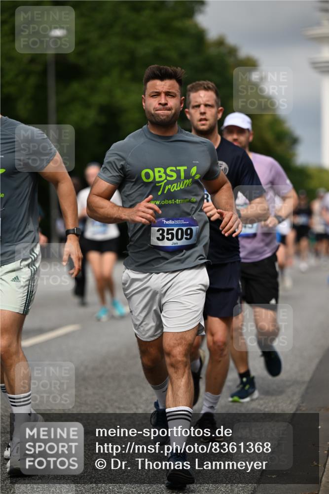 29.06.2025 - hella hamburg halbmarathon Dr. Thomas Lammeyer http://msf.ph/oto/8361368 29.06.2025 10:19:01 Kennedybrücke 1296, 1379, 1524, 1575, 1745, 2046, 2281, 2690, 3507, 3509, 3513, 3650, 4495, 4641, 5271, 5608, 5800, 5981, 5986, 6248, 6317, 6710, 7195, 7439, 7446, 7447, 7881, 8237, 8239, 8256, 8275, 8522, 8609, 8854, 8892, 9709, 9911, 9975, 9997, 10589, 10717, 10858, 11271 meine-sportfotos.de