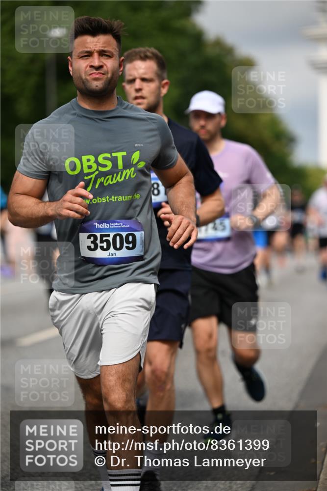 29.06.2025 - hella hamburg halbmarathon Dr. Thomas Lammeyer http://msf.ph/oto/8361399 29.06.2025 10:19:02 Kennedybrücke 1296, 1379, 1524, 1575, 1745, 2046, 2281, 2690, 3507, 3509, 3513, 3650, 4492, 4494, 4495, 4641, 5271, 5608, 5800, 5981, 5986, 6248, 6317, 6710, 7195, 7439, 7446, 7447, 7881, 8237, 8239, 8256, 8275, 8522, 8609, 8854, 8892, 9709, 9911, 9975, 9997, 10589, 10717, 10858, 11271 meine-sportfotos.de