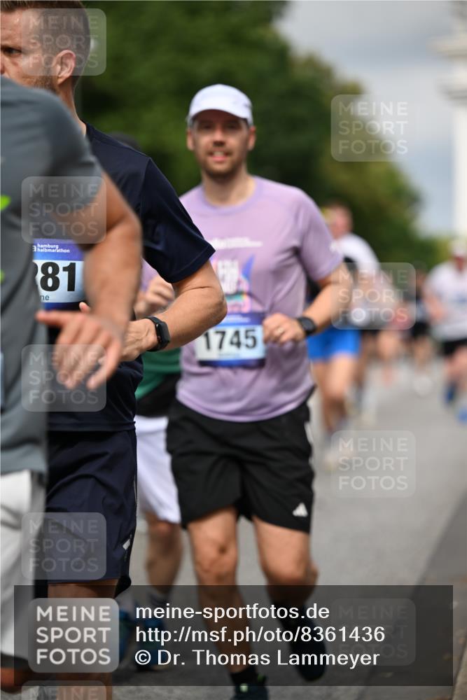 29.06.2025 - hella hamburg halbmarathon Dr. Thomas Lammeyer http://msf.ph/oto/8361436 29.06.2025 10:19:03 Kennedybrücke 1296, 1379, 1524, 1575, 1745, 2046, 2281, 2690, 3507, 3509, 3513, 3650, 4492, 4494, 4495, 4641, 5271, 5608, 5800, 5981, 5986, 6248, 6317, 6710, 7195, 7439, 7881, 8237, 8239, 8256, 8275, 8522, 8609, 8854, 8892, 9423, 9709, 9911, 9975, 9997, 10589, 10717, 10858, 11271 meine-sportfotos.de