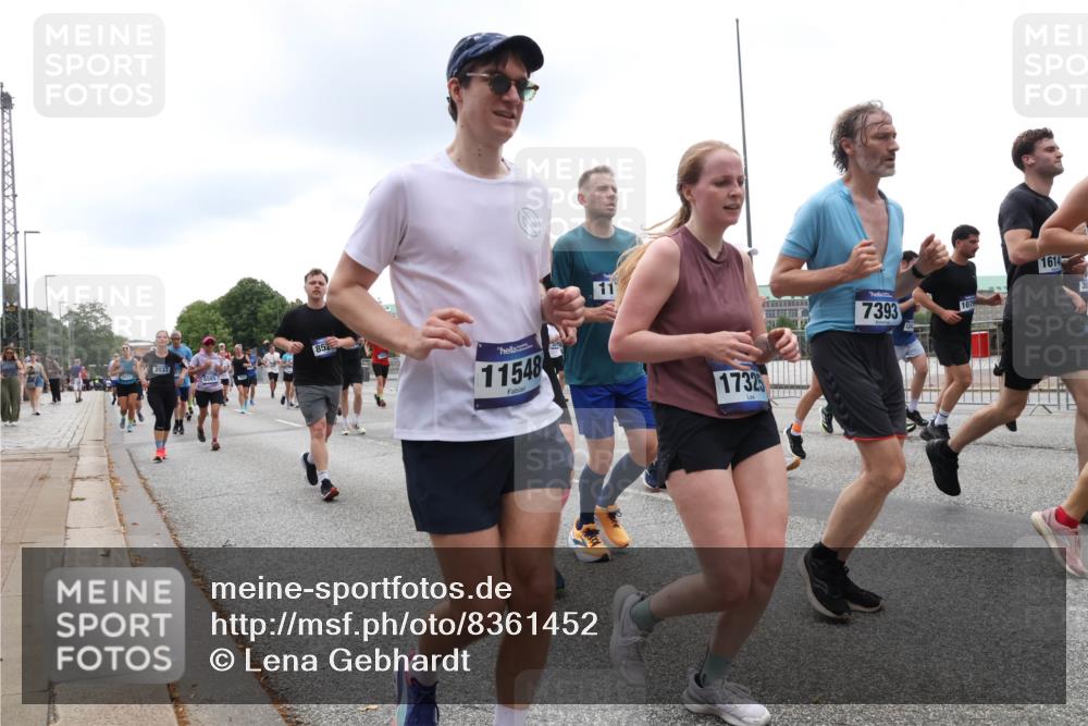 29.06.2025 - hella hamburg halbmarathon Lena Gebhardt http://msf.ph/oto/8361452 29.06.2025 10:48:20 Lombardsbrücke 85, 11548, 11, 17325, 7393, 1079, 1614, 1142, 1157, 1174, 1175, 1392, 1584, 1645, 1701, 2037, 2163, 2195, 2197, 2418, 2475, 2627, 2650, 2756, 2909, 2958, 3224, 3320, 3468, 3504, 3661, 3679, 3933, 4327, 4588, 4856, 5585, 5781, 5886, 5952, 6143, 7240, 7393, 7394, 7532, 7916, 8077, 8461, 8521, 8719, 8760, 8774, 8948, 9356, 9775, 9787, 9921, 10059, 10145, 10777, 10794, 11548, 11742, 11781, 13814, 15715, 16498, 16499 meine-sportfotos.de