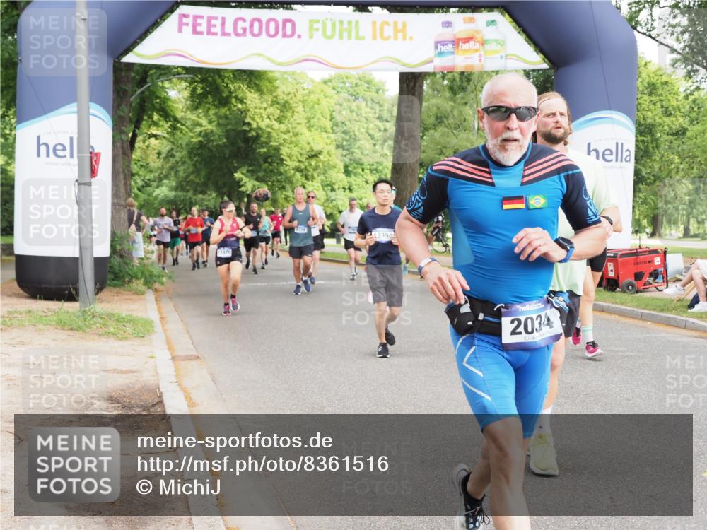 29.06.2025 - hella hamburg halbmarathon MichiJ http://msf.ph/oto/8361516 29.06.2025 10:42:58 Zwischen KM18-KM19 2034, 4249, 5721, 5744, 11039, 11870, 12440, 13394, 15134 meine-sportfotos.de