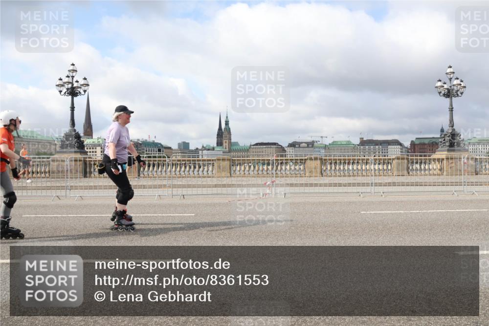 29.06.2025 - hella hamburg halbmarathon Lena Gebhardt http://msf.ph/oto/8361553 29.06.2025 09:10:14 Lombardsbrücke  meine-sportfotos.de