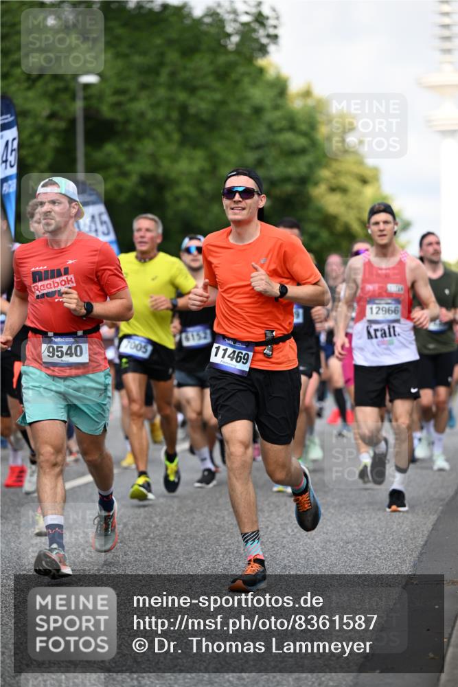 29.06.2025 - hella hamburg halbmarathon Dr. Thomas Lammeyer http://msf.ph/oto/8361587 29.06.2025 09:56:39 Kennedybrücke 1012, 1070, 1163, 1176, 1391, 1468, 1613, 1735, 1782, 2048, 2189, 2213, 2590, 2788, 2970, 3021, 3098, 3304, 3907, 3917, 3928, 4277, 4497, 4691, 4933, 4981, 4997, 5476, 5623, 5624, 5682, 6152, 6712, 6716, 7005, 7093, 7147, 7204, 7325, 7599, 7765, 7843, 8063, 8145, 8664, 8694, 8704, 8722, 8819, 9081, 9213, 9232, 9374, 9534, 9538, 9540, 9585, 10000, 10208, 10246, 10313, 10750, 10796, 10969, 11094, 11153, 11291, 11346 meine-sportfotos.de