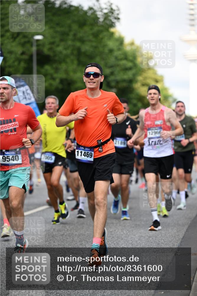 29.06.2025 - hella hamburg halbmarathon Dr. Thomas Lammeyer http://msf.ph/oto/8361600 29.06.2025 09:56:39 Kennedybrücke 1012, 1070, 1163, 1176, 1391, 1468, 1613, 1735, 1782, 2048, 2189, 2213, 2590, 2788, 2970, 3021, 3098, 3304, 3907, 3917, 3928, 4277, 4497, 4691, 4933, 4981, 4997, 5476, 5623, 5624, 5682, 6152, 6712, 6716, 7005, 7093, 7147, 7204, 7325, 7599, 7765, 7843, 8063, 8145, 8664, 8694, 8704, 8722, 8819, 9081, 9213, 9232, 9374, 9534, 9538, 9540, 9585, 10000, 10208, 10246, 10313, 10750, 10796, 10969, 11094, 11153, 11291, 11346 meine-sportfotos.de