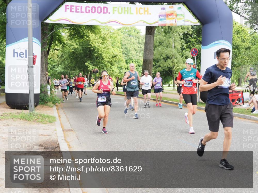 29.06.2025 - hella hamburg halbmarathon MichiJ http://msf.ph/oto/8361629 29.06.2025 10:43:00 Zwischen KM18-KM19 2034, 4249, 5721, 5744, 11039, 11870, 12440, 13394, 14363, 15134, 17993 meine-sportfotos.de