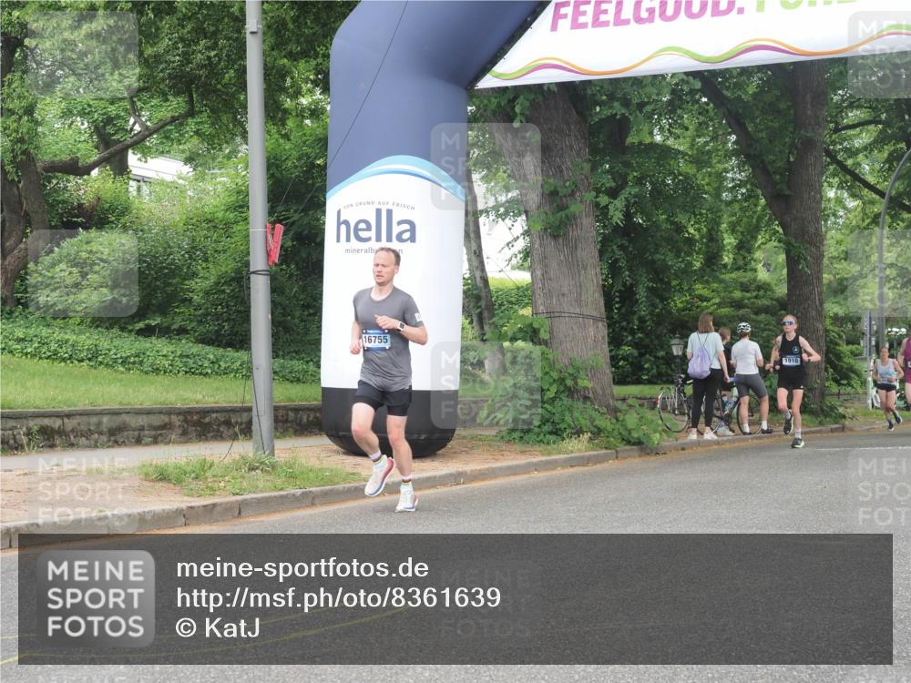 29.06.2025 - hella hamburg halbmarathon KatJ http://msf.ph/oto/8361639 29.06.2025 10:22:33 Zwischen KM18-KM19 4602 meine-sportfotos.de