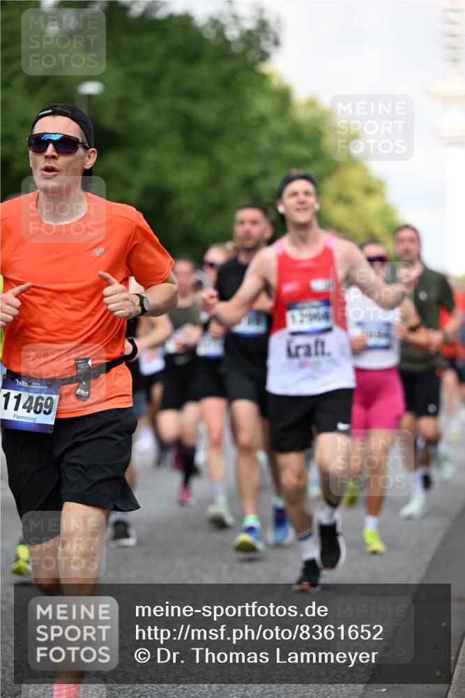 29.06.2025 - hella hamburg halbmarathon Dr. Thomas Lammeyer http://msf.ph/oto/8361652 29.06.2025 09:56:40 Kennedybrücke 1012, 1070, 1163, 1176, 1391, 1468, 1613, 1735, 1782, 2048, 2189, 2213, 2590, 2788, 2970, 3021, 3098, 3304, 3907, 3917, 3928, 4277, 4497, 4933, 4981, 4997, 5476, 5623, 5624, 5682, 6152, 6712, 6716, 7005, 7093, 7147, 7204, 7322, 7325, 7599, 7765, 7843, 8063, 8145, 8664, 8694, 8704, 8722, 8819, 9081, 9213, 9232, 9374, 9534, 9538, 9540, 9585, 10000, 10208, 10246, 10313, 10750, 10969, 11094, 11153, 11291, 11346 meine-sportfotos.de