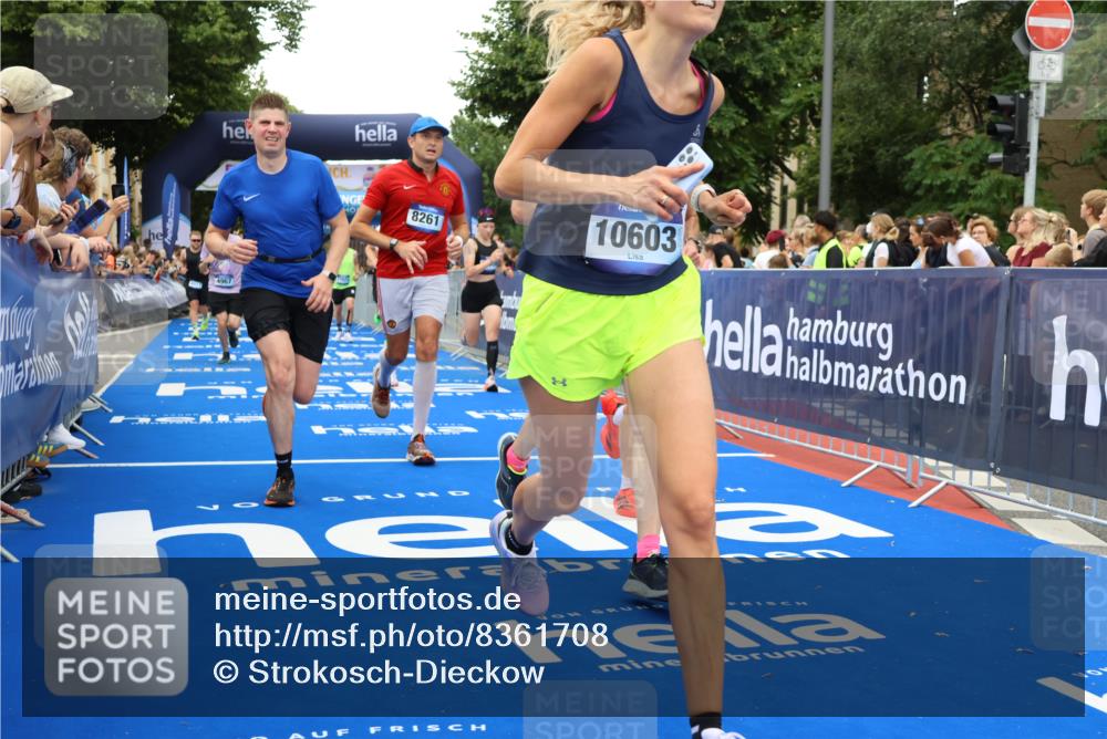 29.06.2025 - hella hamburg halbmarathon Strokosch-Dieckow http://msf.ph/oto/8361708 29.06.2025 10:51:05 Ziel 1366, 1630, 4077, 4404, 4816, 4967, 5600, 6027, 8117, 8261, 8508, 8704, 10508, 10603, 10868, 11733, 12778, 13008, 13073, 14125, 15480, 17221, 17384, 17530, 17823, 18066, 18350 meine-sportfotos.de