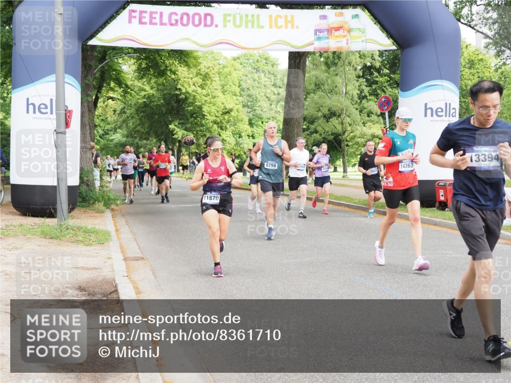 29.06.2025 - hella hamburg halbmarathon MichiJ http://msf.ph/oto/8361710 29.06.2025 10:43:00 Zwischen KM18-KM19 2034, 4249, 5721, 5744, 11039, 11870, 12440, 13394, 14363, 15134, 17993 meine-sportfotos.de