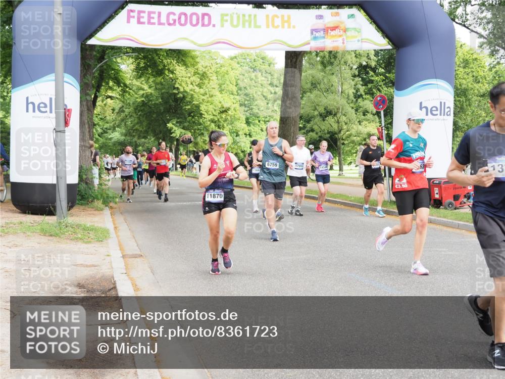 29.06.2025 - hella hamburg halbmarathon MichiJ http://msf.ph/oto/8361723 29.06.2025 10:43:00 Zwischen KM18-KM19 2034, 4249, 5721, 5744, 11039, 11870, 12440, 13394, 14363, 15134, 17993 meine-sportfotos.de