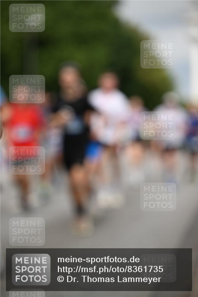 29.06.2025 - hella hamburg halbmarathon Dr. Thomas Lammeyer http://msf.ph/oto/8361735 29.06.2025 10:19:04 Kennedybrücke 1296, 1379, 1524, 1575, 1745, 2281, 2690, 3507, 3509, 3513, 3650, 4492, 4494, 4495, 4641, 5271, 5608, 5800, 5981, 5986, 6248, 6317, 6710, 7195, 7439, 7881, 8237, 8239, 8256, 8275, 8522, 8609, 8854, 8892, 9423, 9709, 9911, 9975, 9997, 10589, 10717, 10858, 11271 meine-sportfotos.de