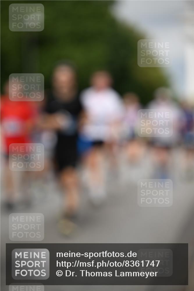 29.06.2025 - hella hamburg halbmarathon Dr. Thomas Lammeyer http://msf.ph/oto/8361747 29.06.2025 10:19:04 Kennedybrücke 1296, 1379, 1524, 1575, 1745, 2281, 2690, 3507, 3509, 3513, 3650, 4492, 4494, 4495, 4641, 5271, 5608, 5800, 5981, 5986, 6248, 6317, 6710, 7195, 7439, 7881, 8237, 8239, 8256, 8275, 8522, 8609, 8854, 8892, 9423, 9709, 9911, 9975, 9997, 10589, 10717, 10858, 11271 meine-sportfotos.de