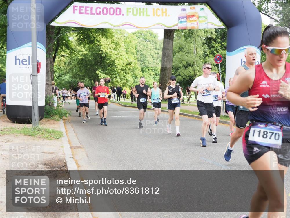 29.06.2025 - hella hamburg halbmarathon MichiJ http://msf.ph/oto/8361812 29.06.2025 10:43:02 Zwischen KM18-KM19 2034, 5721, 5744, 6759, 6924, 9884, 11870, 12440, 13394, 14363, 14588, 16620, 17660, 17993 meine-sportfotos.de