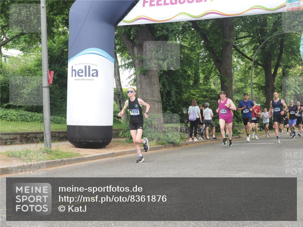 29.06.2025 - hella hamburg halbmarathon KatJ http://msf.ph/oto/8361876 29.06.2025 10:22:36 Zwischen KM18-KM19 1910, 4602 meine-sportfotos.de