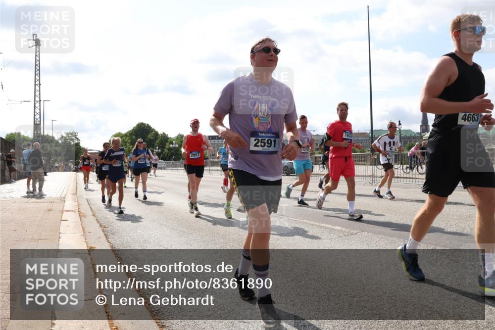 29.06.2025 - hella hamburg halbmarathon Lena Gebhardt http://msf.ph/oto/8361890 29.06.2025 10:01:43 Lombardsbrücke 1329, 706, 2957, 2591, 12734, 165, 4663, 1184, 1329, 1364, 1387, 1464, 1653, 1722, 1724, 1729, 1881, 1940, 2006, 2091, 2167, 2591, 2806, 2957, 3039, 3199, 3425, 3663, 4249, 4286, 4319, 4322, 4328, 4370, 4649, 4663, 5547, 5570, 5602, 5603, 5675, 5742, 6087, 6281, 0000, 6302, 6327, 6438, 6591, 6595, 6921, 6924, 7189, 7287, 7846, 8030, 8191, 8392, 8578, 8691, 8822, 8926, 9230, 10177, 10281, 10301, 10383, 10576, 10882, 10915, 11043, 11465, 14471 meine-sportfotos.de