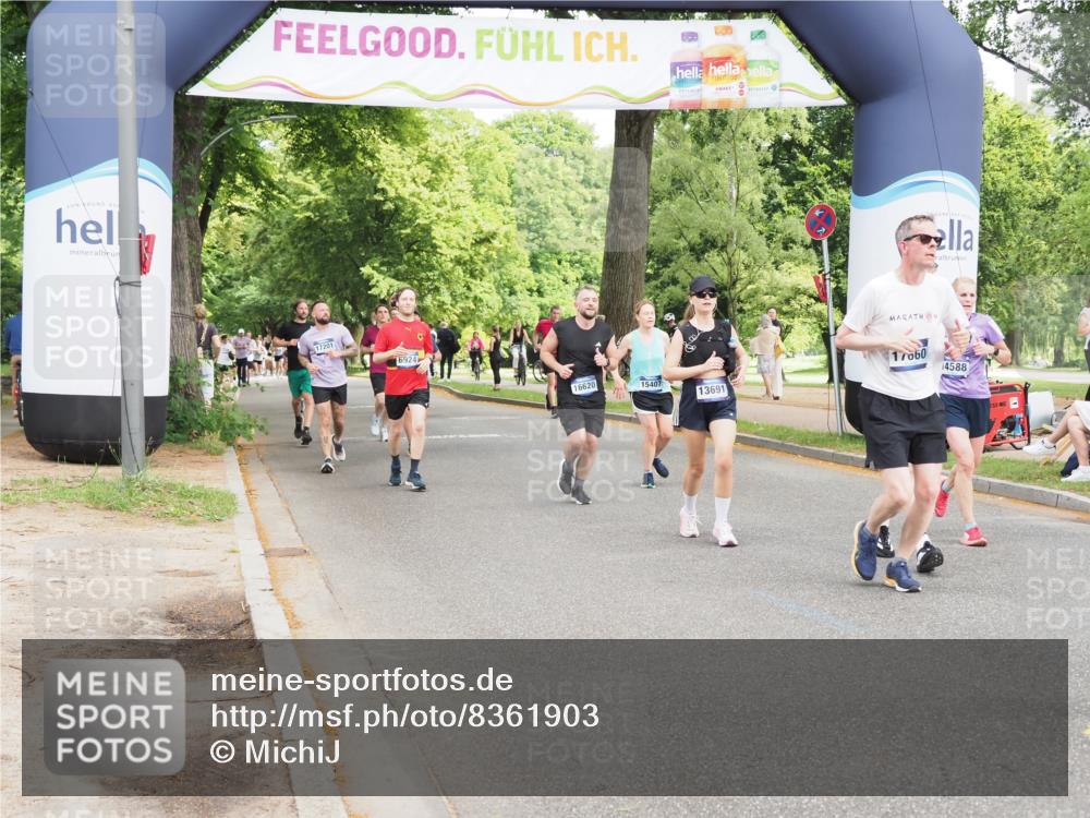 29.06.2025 - hella hamburg halbmarathon MichiJ http://msf.ph/oto/8361903 29.06.2025 10:43:03 Zwischen KM18-KM19 5744, 6759, 6924, 9884, 11870, 12440, 13394, 13691, 14363, 14588, 15407, 16620, 17201, 17660, 17993 meine-sportfotos.de