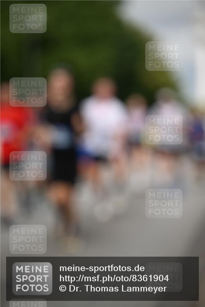 29.06.2025 - hella hamburg halbmarathon Dr. Thomas Lammeyer http://msf.ph/oto/8361904 29.06.2025 10:19:04 Kennedybrücke 1296, 1379, 1524, 1575, 1745, 2281, 2690, 3507, 3509, 3513, 3650, 4492, 4494, 4495, 4641, 5271, 5608, 5800, 5981, 5986, 6248, 6317, 6710, 7195, 7439, 7881, 8237, 8239, 8256, 8275, 8522, 8609, 8854, 8892, 9423, 9709, 9911, 9975, 9997, 10589, 10717, 10858, 11271 meine-sportfotos.de