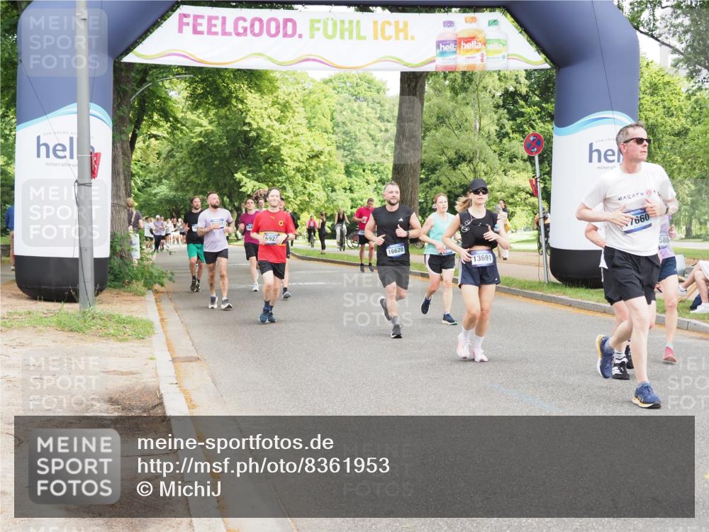 29.06.2025 - hella hamburg halbmarathon MichiJ http://msf.ph/oto/8361953 29.06.2025 10:43:03 Zwischen KM18-KM19 5744, 6759, 6924, 9884, 11870, 12440, 13394, 13691, 14363, 14588, 15407, 16620, 17201, 17660, 17993 meine-sportfotos.de