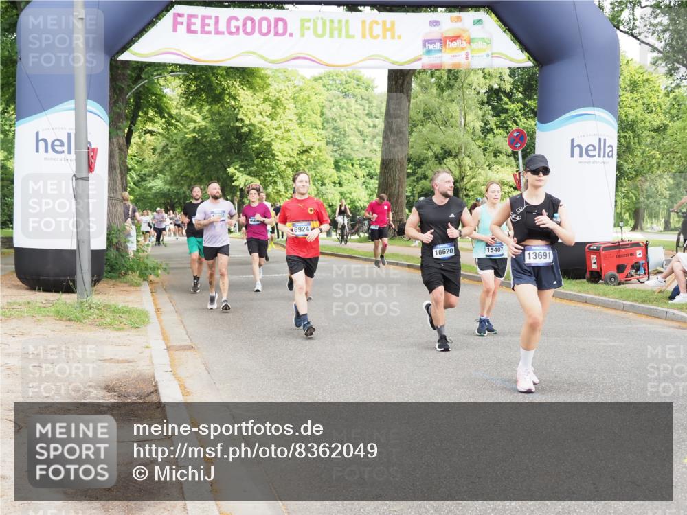 29.06.2025 - hella hamburg halbmarathon MichiJ http://msf.ph/oto/8362049 29.06.2025 10:43:04 Zwischen KM18-KM19 5744, 6759, 6924, 9884, 11870, 13394, 13691, 13750, 14363, 14588, 15407, 16401, 16620, 16786, 17201, 17660, 17993 meine-sportfotos.de