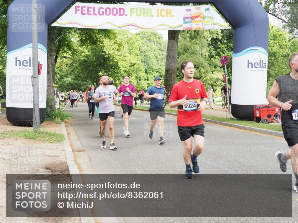 29.06.2025 - hella hamburg halbmarathon MichiJ http://msf.ph/oto/8362061 29.06.2025 10:43:05 Zwischen KM18-KM19 5744, 6759, 6924, 9884, 11870, 13394, 13691, 13750, 14363, 14588, 15407, 16401, 16620, 16786, 17201, 17660, 17993 meine-sportfotos.de