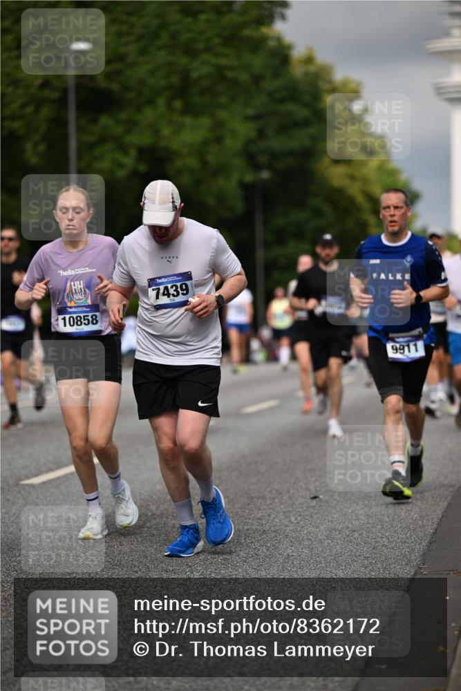 29.06.2025 - hella hamburg halbmarathon Dr. Thomas Lammeyer http://msf.ph/oto/8362172 29.06.2025 10:19:08 Kennedybrücke 1296, 1379, 1524, 1575, 1745, 2281, 2690, 3507, 3509, 3513, 3650, 4492, 4494, 4495, 4641, 5271, 5608, 5739, 5800, 5981, 5986, 6248, 6287, 6317, 6710, 7439, 7452, 7809, 7810, 8237, 8239, 8256, 8275, 8609, 8854, 9423, 9911, 9975, 9997, 10589, 10717, 10775, 10858, 11271 meine-sportfotos.de