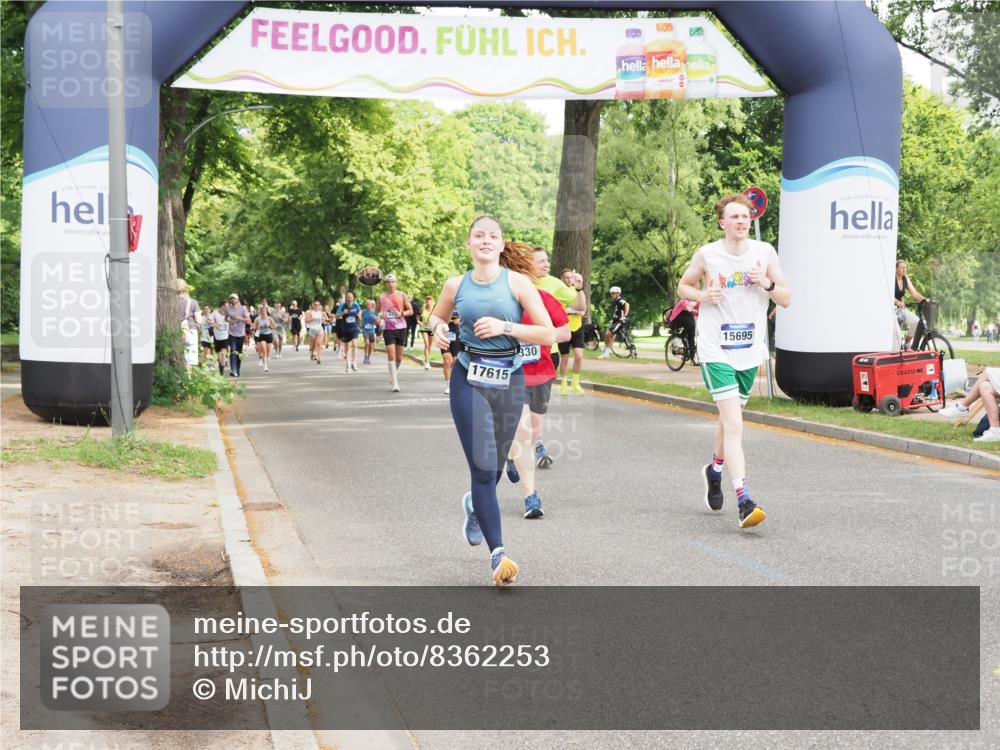 29.06.2025 - hella hamburg halbmarathon MichiJ http://msf.ph/oto/8362253 29.06.2025 10:43:10 Zwischen KM18-KM19 1180, 6924, 8330, 11590, 13691, 13750, 15407, 15695, 16401, 16620, 16786, 17201, 17615 meine-sportfotos.de