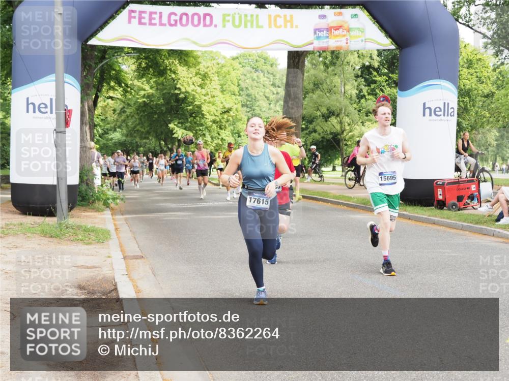 29.06.2025 - hella hamburg halbmarathon MichiJ http://msf.ph/oto/8362264 29.06.2025 10:43:10 Zwischen KM18-KM19 1180, 6924, 8330, 11590, 13691, 13750, 15407, 15695, 16401, 16620, 16786, 17201, 17615 meine-sportfotos.de
