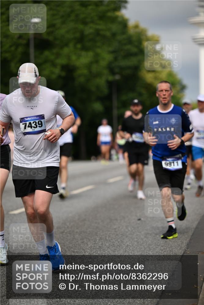 29.06.2025 - hella hamburg halbmarathon Dr. Thomas Lammeyer http://msf.ph/oto/8362296 29.06.2025 10:19:08 Kennedybrücke 1296, 1379, 1524, 1575, 1745, 2281, 2690, 3507, 3509, 3513, 3650, 4492, 4494, 4495, 4641, 5271, 5608, 5739, 5800, 5981, 5986, 6248, 6287, 6317, 6710, 7439, 7452, 7809, 7810, 8237, 8239, 8256, 8275, 8609, 8854, 9423, 9911, 9975, 9997, 10589, 10717, 10775, 10858, 11271 meine-sportfotos.de