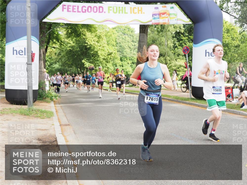 29.06.2025 - hella hamburg halbmarathon MichiJ http://msf.ph/oto/8362318 29.06.2025 10:43:10 Zwischen KM18-KM19 1180, 6924, 8330, 11590, 13691, 13750, 15407, 15695, 16401, 16620, 16786, 17201, 17615 meine-sportfotos.de