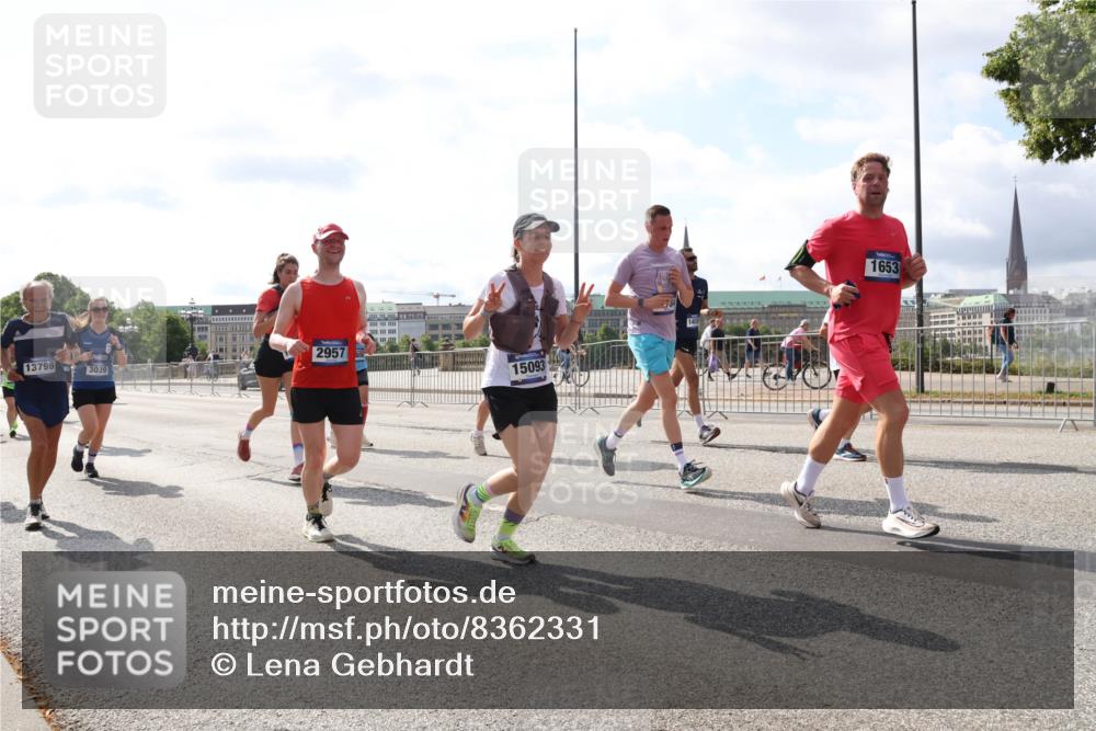 29.06.2025 - hella hamburg halbmarathon Lena Gebhardt http://msf.ph/oto/8362331 29.06.2025 10:01:44 Lombardsbrücke 13796, 3039, 2957, 15093, 1653, 1184, 1329, 1364, 1387, 1464, 1653, 1722, 1724, 1729, 1881, 1940, 2006, 2091, 2167, 2591, 2806, 2957, 3039, 3199, 3425, 3663, 4249, 4286, 4319, 4322, 4328, 4370, 4649, 4663, 5547, 5570, 5602, 5603, 5675, 5742, 6087, 6281, 0000, 6302, 6327, 6438, 6591, 6595, 6921, 6924, 7189, 7287, 7846, 8030, 8191, 8392, 8578, 8691, 8822, 8926, 9230, 10177, 10281, 10301, 10576, 10882, 10915, 11043, 11465, 14471, 14660, 14677, 16420 meine-sportfotos.de