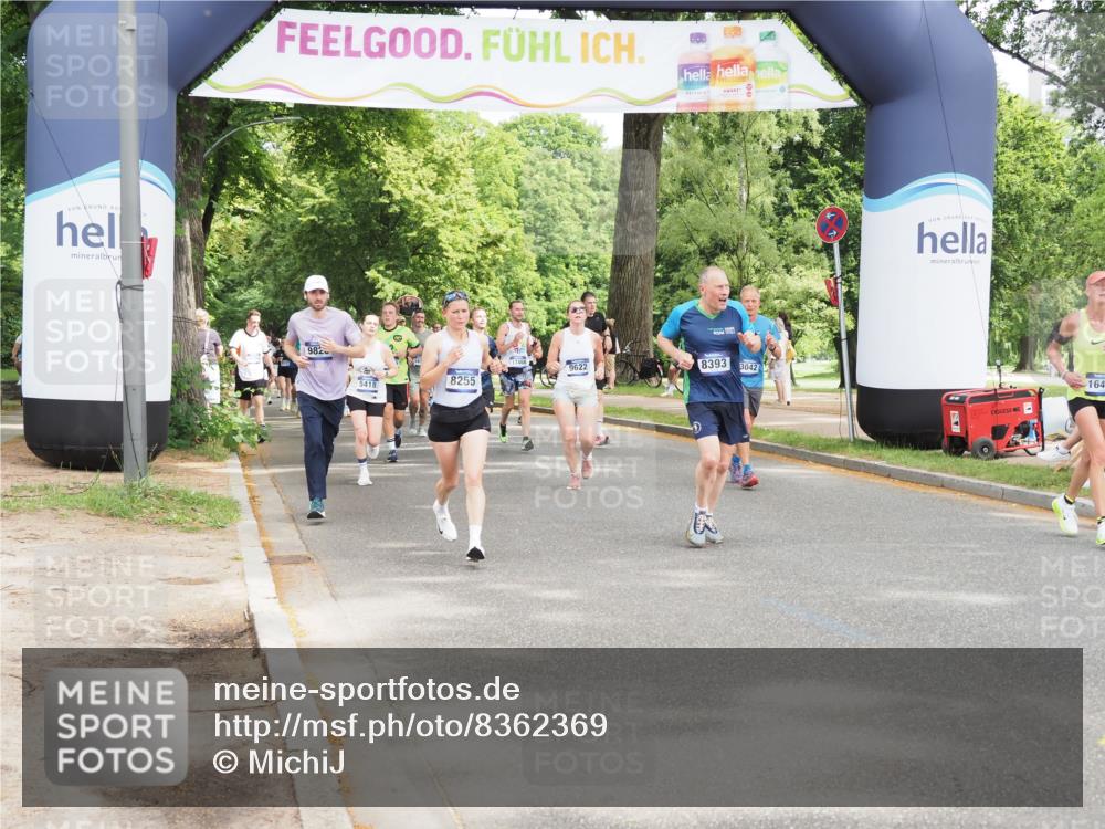 29.06.2025 - hella hamburg halbmarathon MichiJ http://msf.ph/oto/8362369 29.06.2025 10:43:18 Zwischen KM18-KM19 3042, 4868, 6591, 6720, 8255, 8330, 8393, 9622, 10084, 16470 meine-sportfotos.de