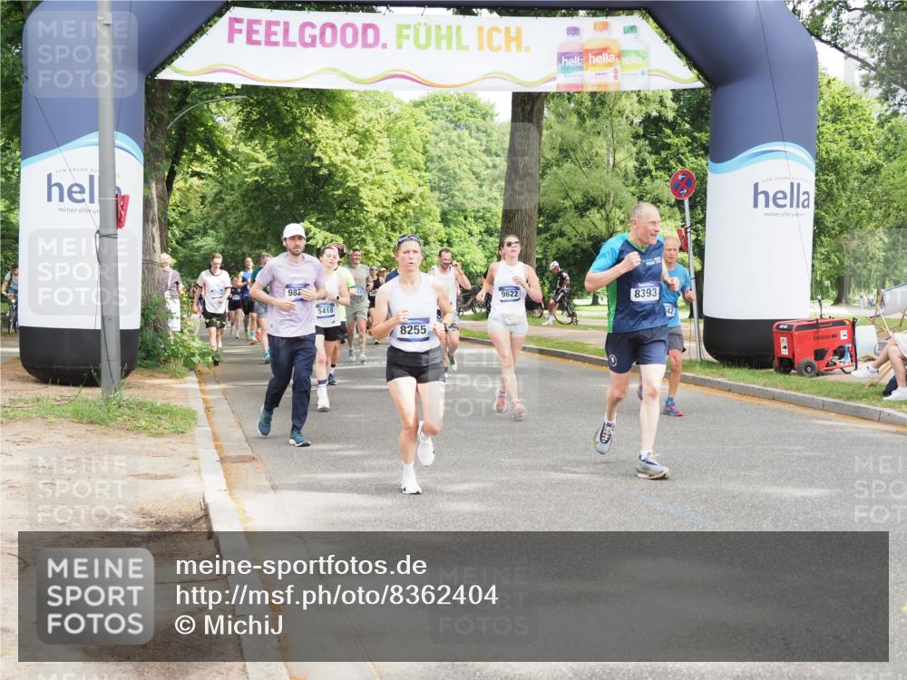 29.06.2025 - hella hamburg halbmarathon MichiJ http://msf.ph/oto/8362404 29.06.2025 10:43:18 Zwischen KM18-KM19 3042, 4868, 6591, 6720, 8255, 8330, 8393, 9622, 10084, 16470 meine-sportfotos.de