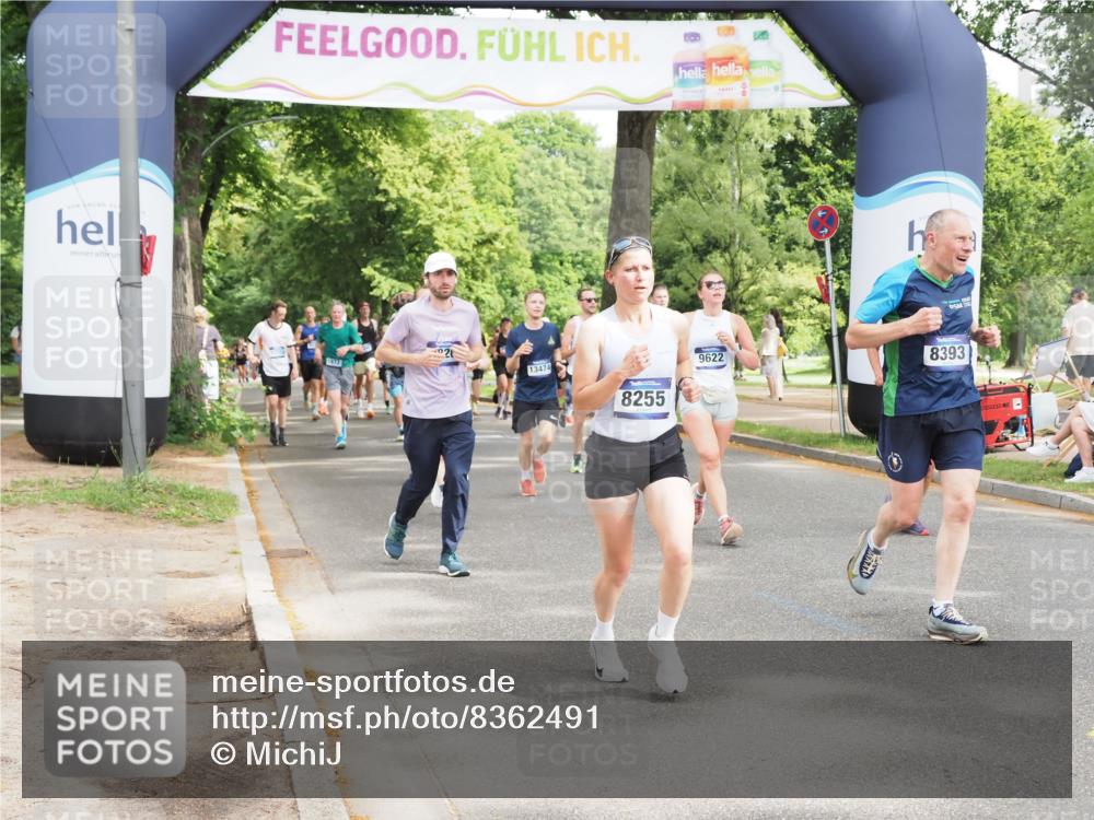 29.06.2025 - hella hamburg halbmarathon MichiJ http://msf.ph/oto/8362491 29.06.2025 10:43:19 Zwischen KM18-KM19 3042, 4868, 6591, 6720, 8255, 8393, 9622, 9820, 10084, 16470 meine-sportfotos.de