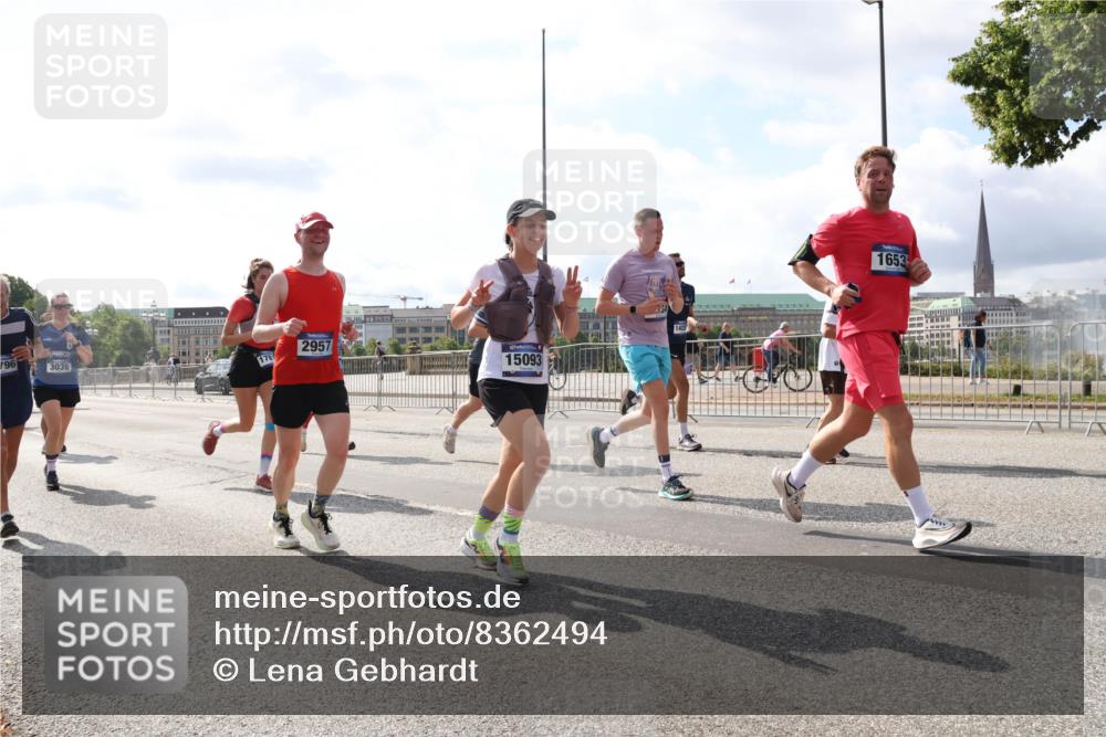 29.06.2025 - hella hamburg halbmarathon Lena Gebhardt http://msf.ph/oto/8362494 29.06.2025 10:01:44 Lombardsbrücke 796, 3039, 178, 2957, 15093, 1653, 1184, 1329, 1364, 1387, 1464, 1653, 1722, 1724, 1729, 1881, 1940, 2006, 2091, 2167, 2591, 2806, 2957, 3039, 3199, 3425, 3663, 4249, 4286, 4319, 4322, 4328, 4370, 4649, 4663, 5547, 5570, 5602, 5603, 5675, 5742, 6087, 6281, 0000, 6302, 6327, 6438, 6591, 6595, 6921, 6924, 7189, 7287, 7846, 8030, 8191, 8392, 8578, 8691, 8822, 8926, 9230, 10177, 10281, 10301, 10576, 10882, 10915, 11043, 11465, 14471, 14660, 14677, 16420 meine-sportfotos.de