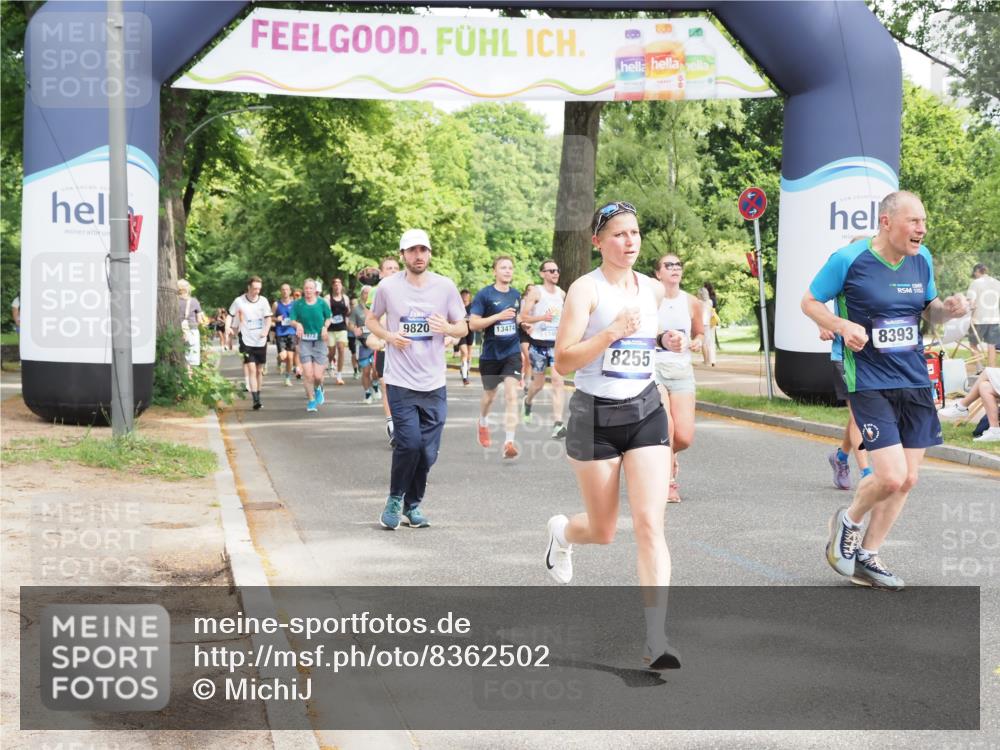 29.06.2025 - hella hamburg halbmarathon MichiJ http://msf.ph/oto/8362502 29.06.2025 10:43:19 Zwischen KM18-KM19 3042, 4868, 6591, 6720, 8255, 8393, 9622, 9820, 10084, 16470 meine-sportfotos.de