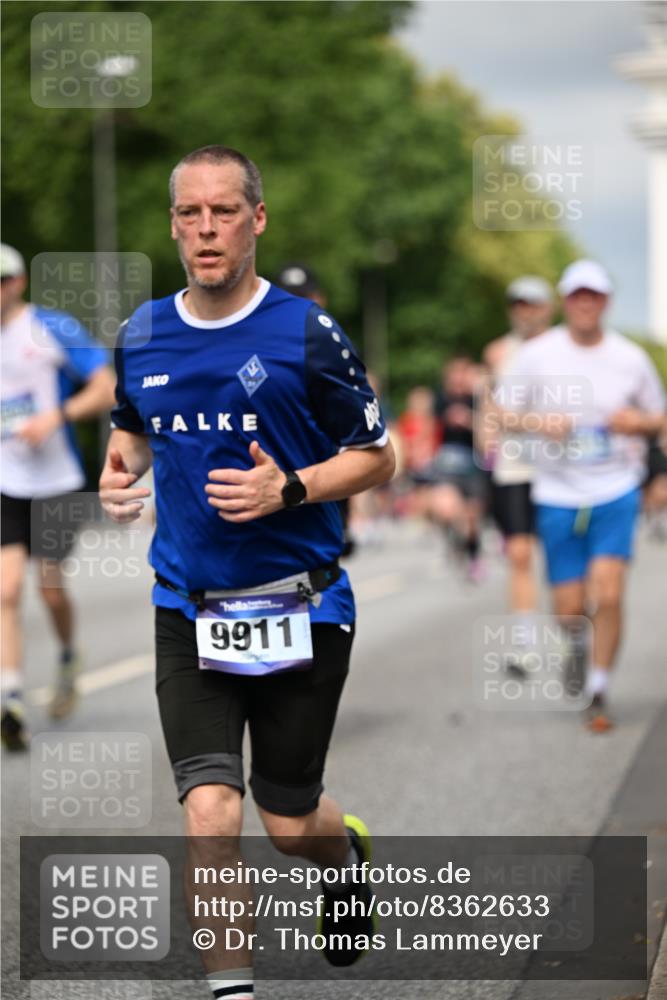 29.06.2025 - hella hamburg halbmarathon Dr. Thomas Lammeyer http://msf.ph/oto/8362633 29.06.2025 10:19:10 Kennedybrücke 1296, 1379, 1524, 1575, 1745, 1890, 2110, 2281, 3507, 3509, 3513, 3650, 4492, 4494, 4495, 4641, 5271, 5608, 5739, 5800, 5981, 5986, 6248, 6287, 6317, 6710, 7439, 7452, 7809, 7810, 8237, 8239, 8256, 8275, 8609, 8854, 9113, 9423, 9911, 9975, 9997, 10589, 10717, 10775, 10858, 11271 meine-sportfotos.de