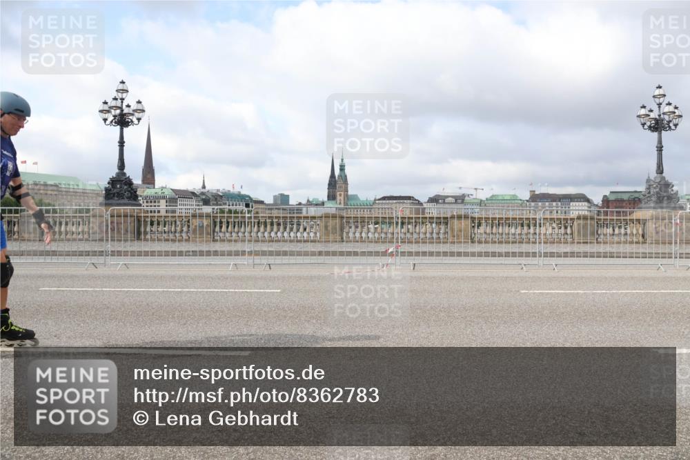 29.06.2025 - hella hamburg halbmarathon Lena Gebhardt http://msf.ph/oto/8362783 29.06.2025 09:10:36 Lombardsbrücke  meine-sportfotos.de