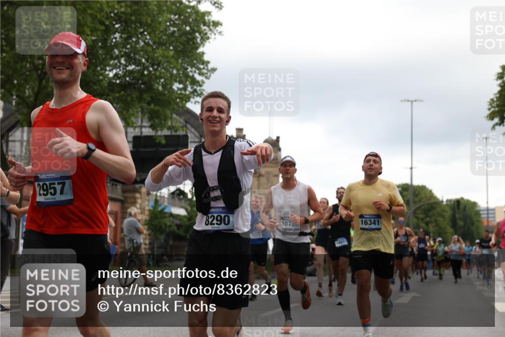 29.06.2025 - hella hamburg halbmarathon Yannick Fuchs http://msf.ph/oto/8362823 29.06.2025 10:53:16 20KM 1285, 2006, 2348, 2584, 2677, 2957, 2978, 3114, 3181, 3279, 3425, 3983, 4088, 4592, 5347, 5633, 5885, 6087, 6202, 6220, 6438, 6997, 7031, 7223, 7287, 7476, 8290, 10036, 10587, 10759, 10896, 10943, 11935, 11938, 12206, 12261, 12564, 12633, 12736, 12862, 13583, 13761, 14375, 14567, 14732, 14902, 14965, 15232, 15240, 15284, 15824, 16160, 16341, 16910, 16980, 17017, 17176, 17346, 17503, 17630, 18153, 18266, 18327, 18467, 18716, 19015, 19160 meine-sportfotos.de