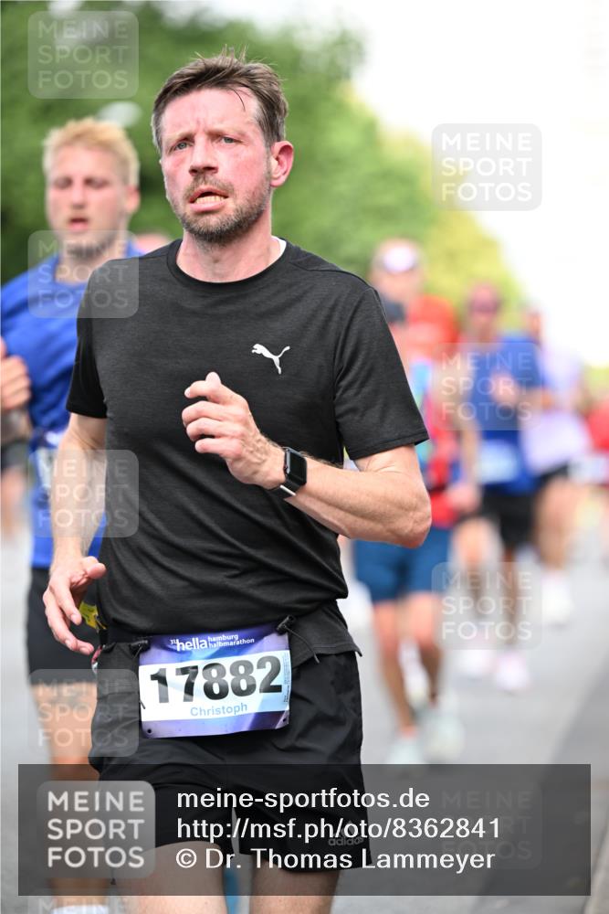 29.06.2025 - hella hamburg halbmarathon Dr. Thomas Lammeyer http://msf.ph/oto/8362841 29.06.2025 09:56:45 Kennedybrücke 1012, 1070, 1163, 1176, 1391, 1558, 1613, 1735, 1782, 2048, 2189, 2213, 2590, 2788, 2970, 3021, 3098, 3146, 3304, 3907, 3917, 3928, 4277, 4933, 4981, 4997, 5476, 5623, 5624, 5682, 6081, 6152, 6712, 6716, 7005, 7093, 7147, 7204, 7322, 7325, 7450, 7599, 7765, 7843, 8063, 8145, 8664, 8694, 8704, 8722, 8819, 9081, 9213, 9232, 9374, 9534, 9538, 9540, 9585, 9794, 10000, 10208, 10246, 10313, 10750, 10969, 11094, 11153, 11291, 11346 meine-sportfotos.de