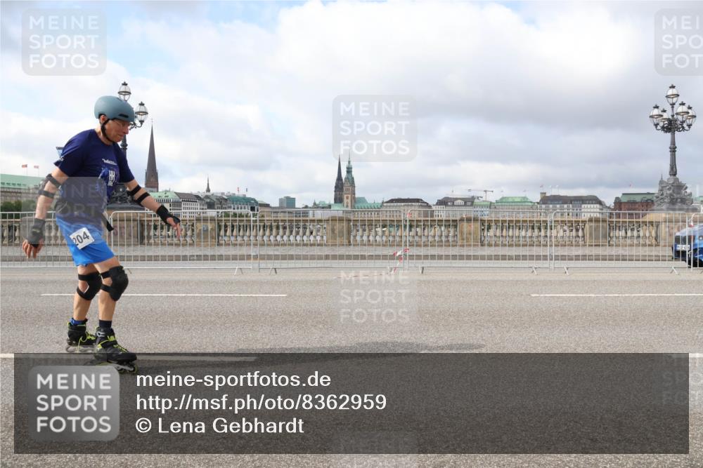 29.06.2025 - hella hamburg halbmarathon Lena Gebhardt http://msf.ph/oto/8362959 29.06.2025 09:10:36 Lombardsbrücke 204 meine-sportfotos.de
